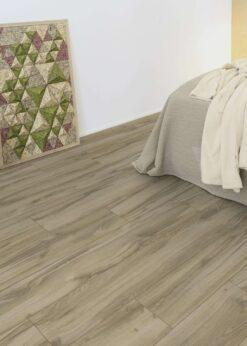 Dormitorio con suelo laminado Kaindl Roble Tortona 37663 (12)