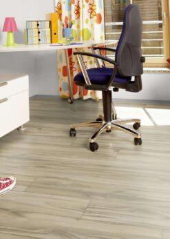 Estudio con suelo laminado Kaindl Roble Tortona 37663 (14)