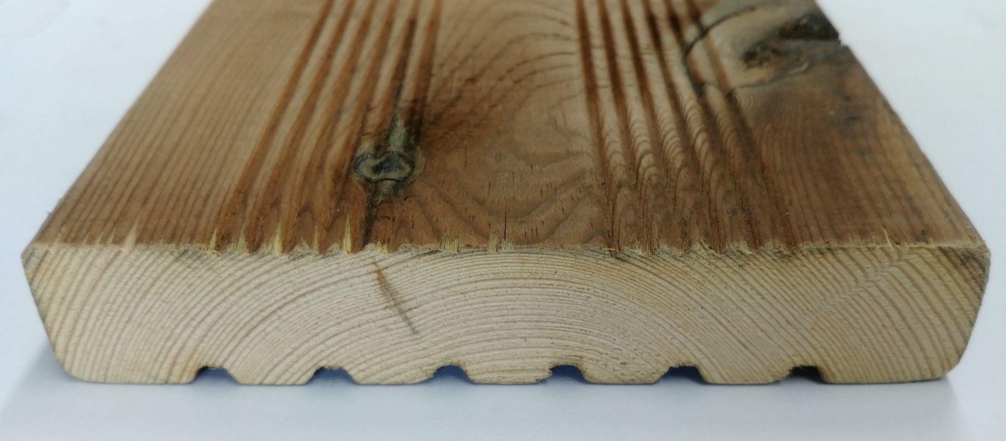 Vista Frontal Madera Exterior Pino Tratado