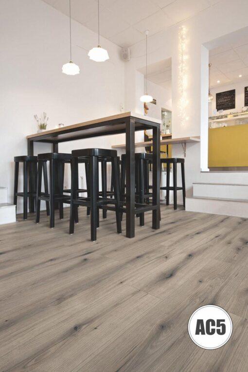 Tarima Flotante AC5 Aqua Pro Oak Evoke Knot Solano K5576-Suelo Laminado