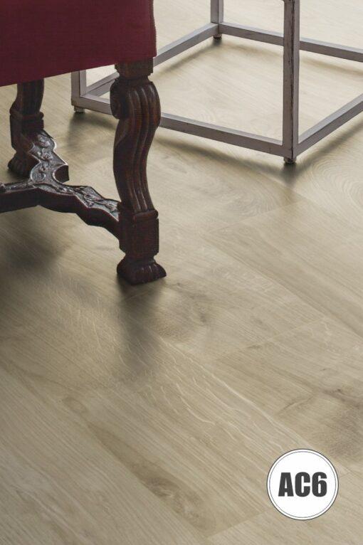 Suelo Vinilico Kaindl S304 Roble Lucca